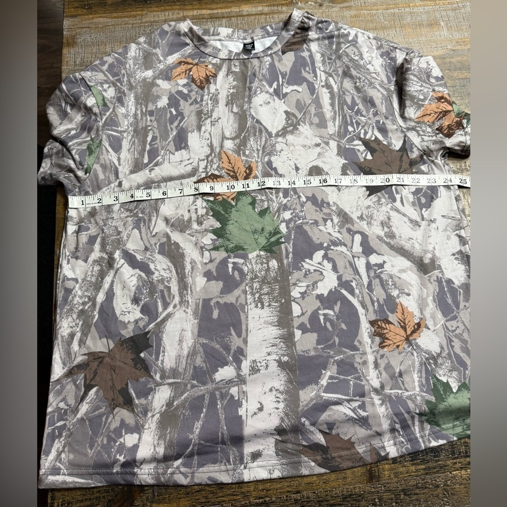 SHEIN Gray Leaf Print Short Sleeve Tee - Picture 5 of 6